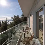 Luxurioese Wohnung Mit Meerblick Stoa Serenity